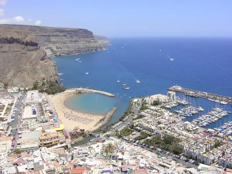 Playa de Puerto de Mogán, in Mogán (Gran Canaria)